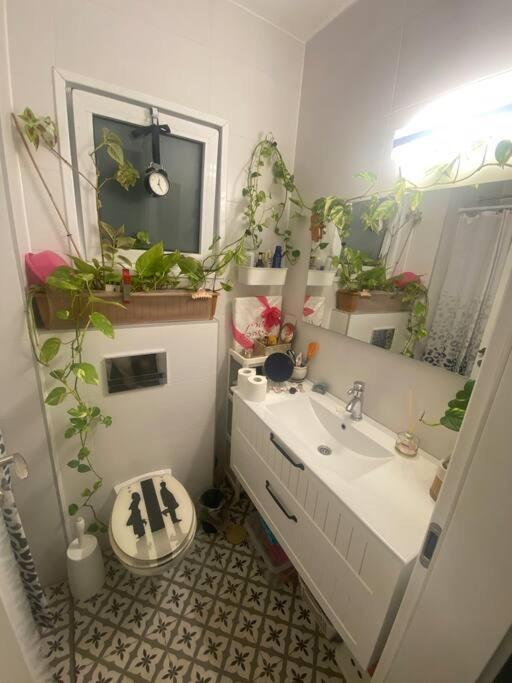 Sarin Room Yehud-Monosson Dış mekan fotoğraf